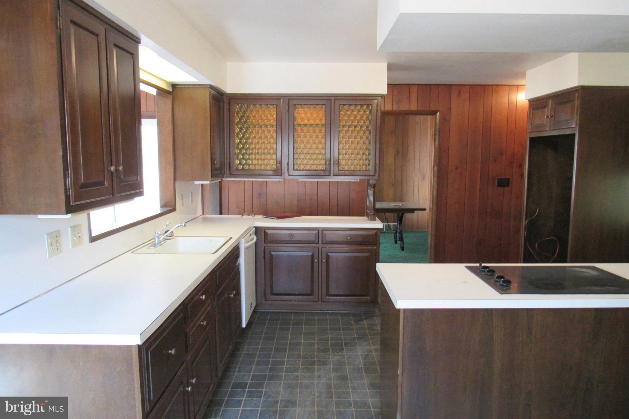 298 Grove Heights Road Berkeley Springs, WV 25411 - Photo 13 of 27 Kitchen