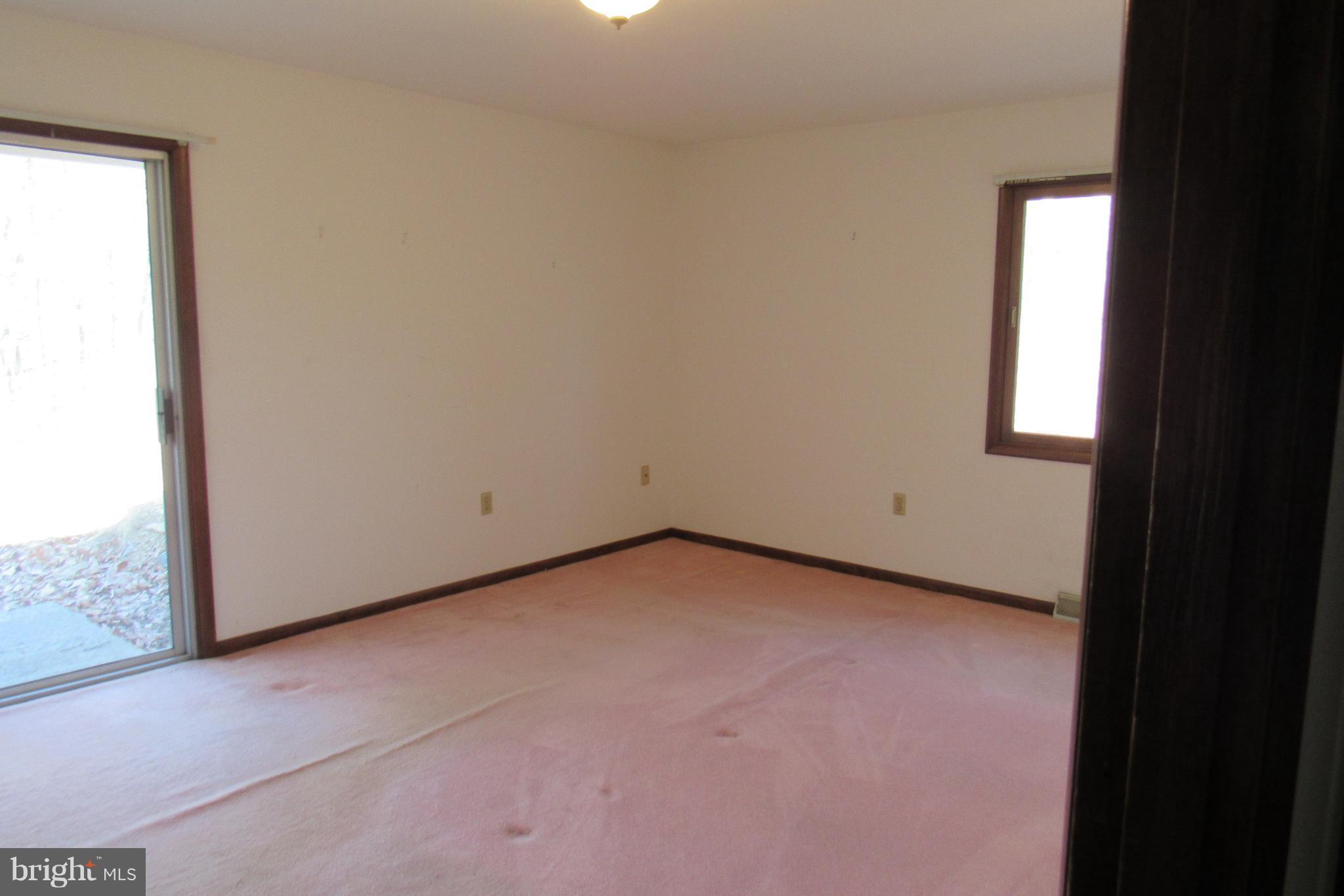 298 Grove Heights Road Berkeley Springs, WV 25411 - Photo 19 of 27 Bedroom (Master)