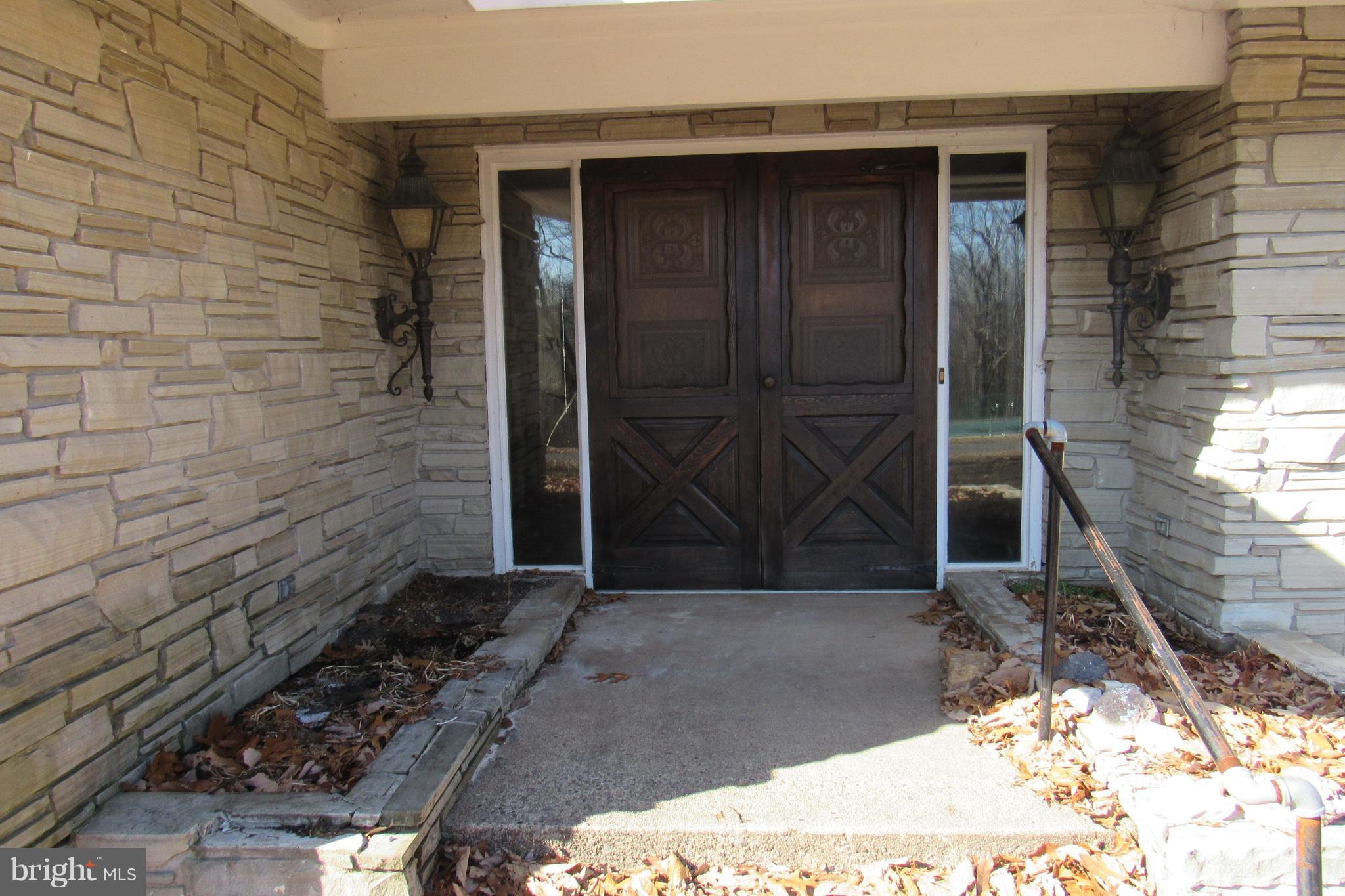 298 Grove Heights Road Berkeley Springs, WV 25411 - Photo 6 of 27 Exterior (Front)