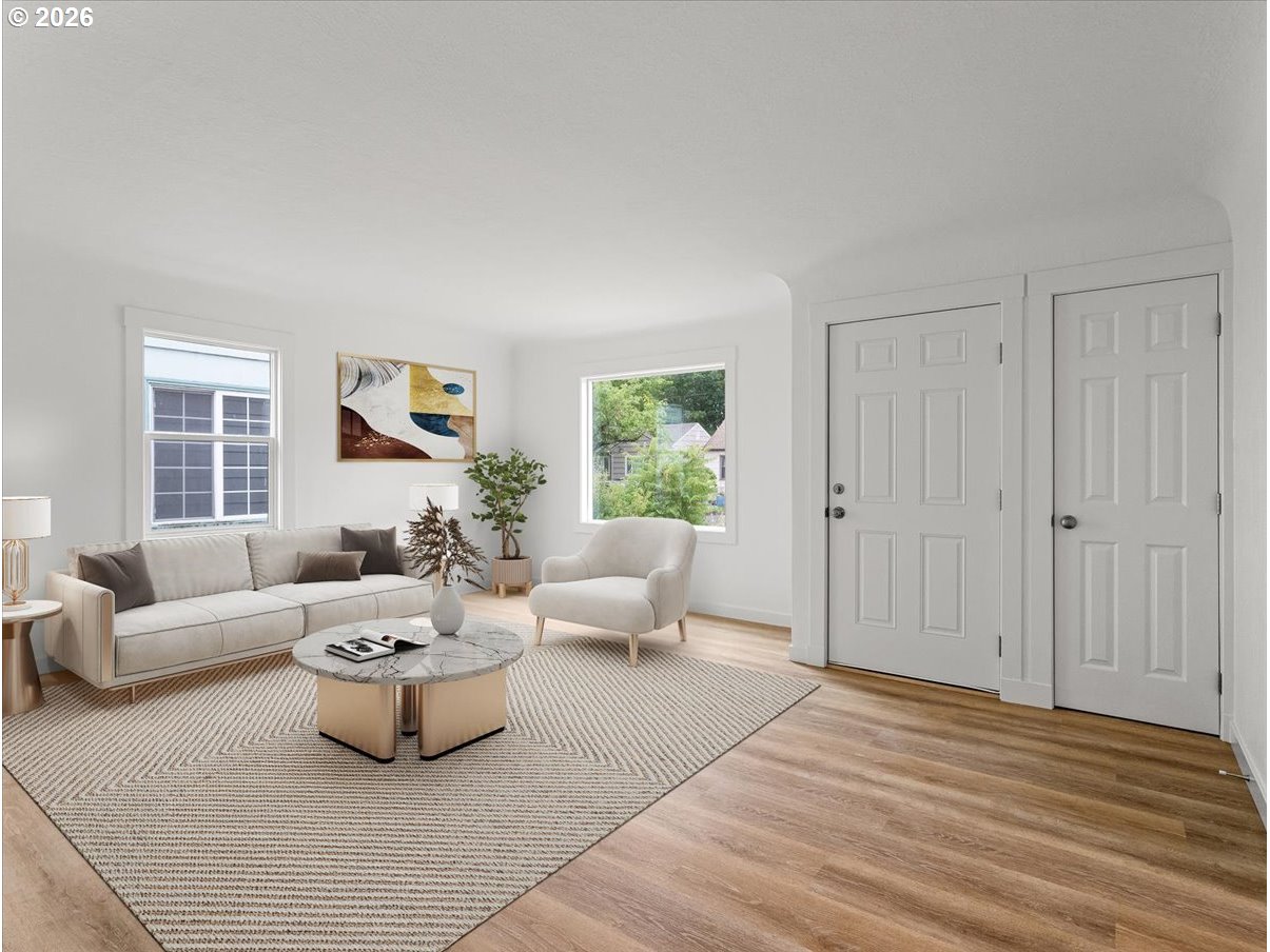 440 25th Avenue Longview, WA 98632 - Photo 2 of 27 a living room with furniture and window