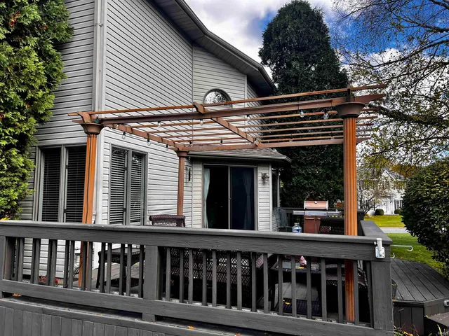 $412,500 | 14770 Fairfield Drive, Granger, IN 46530