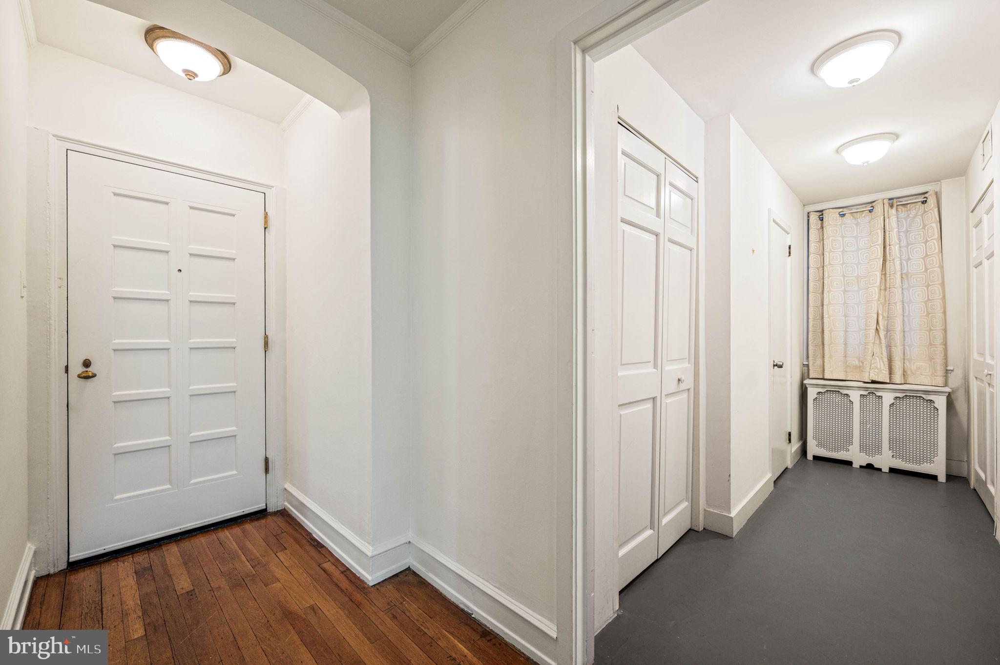 1901 Walnut Street, Unit 17F Philadelphia, PA 19103 - Photo 19 of 25 Entrance