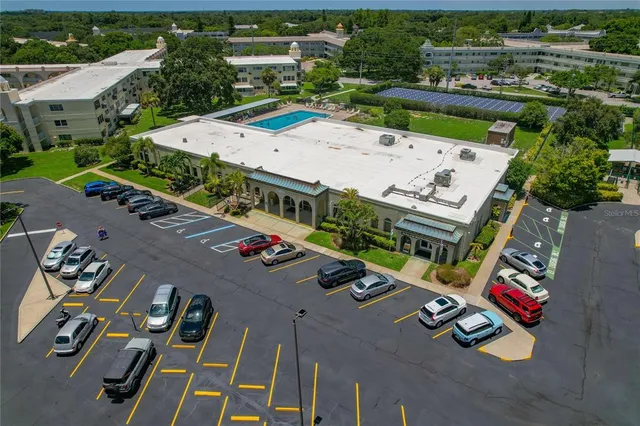 $155,000 | 2257 World Pkwy Boulevard West, Unit 61, Clearwater, FL 33763