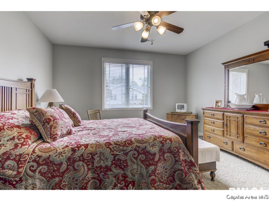 820 Longleaf Court Springfield, IL 62711 - Photo 17 of 31