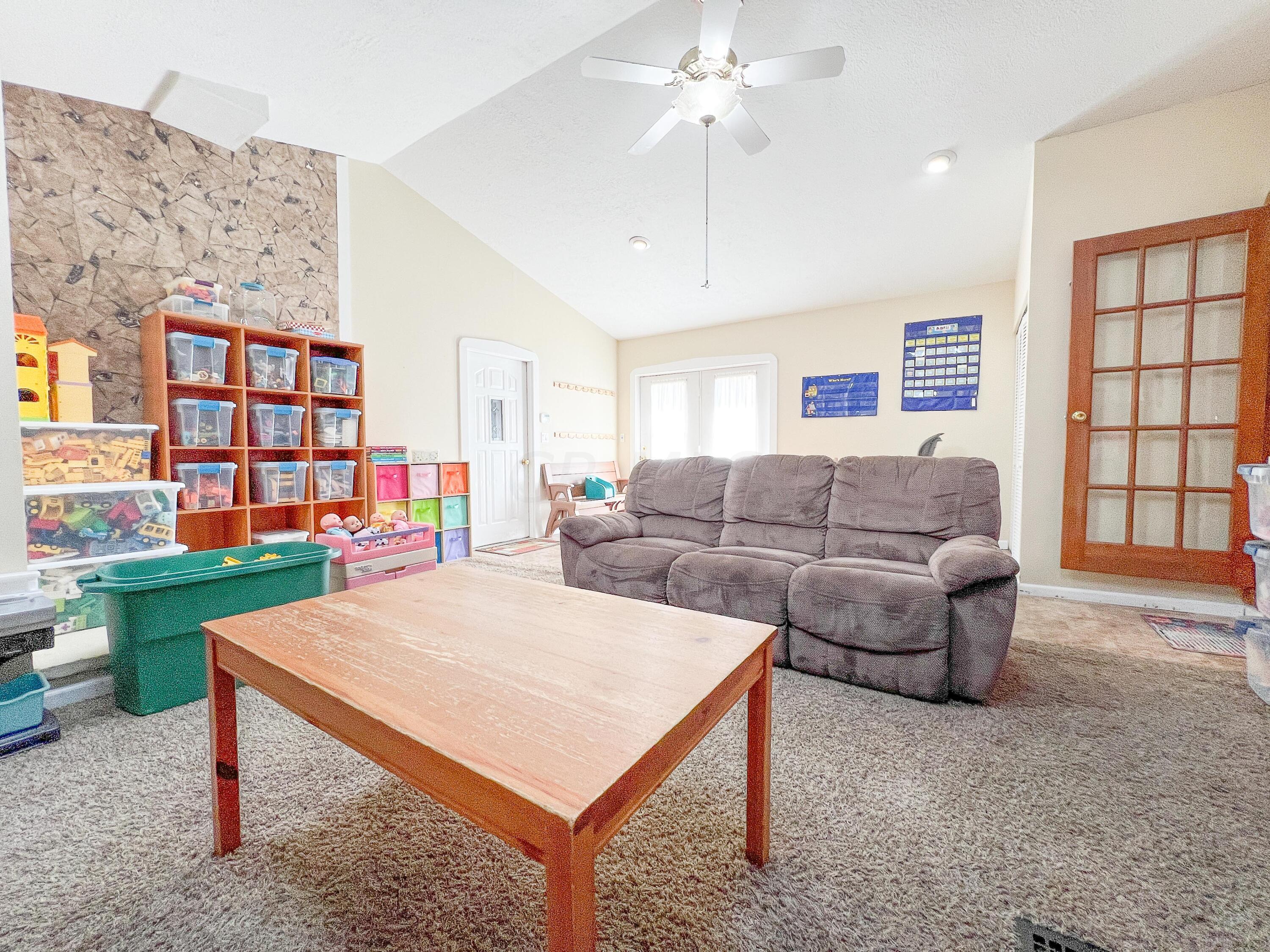 107 Union Street Edison, OH 43320 - Photo 20 of 47 Family Room