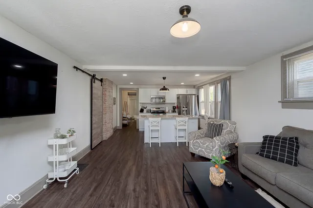 $1,825 | 2248 Nowland Avenue, Indianapolis, IN 46201