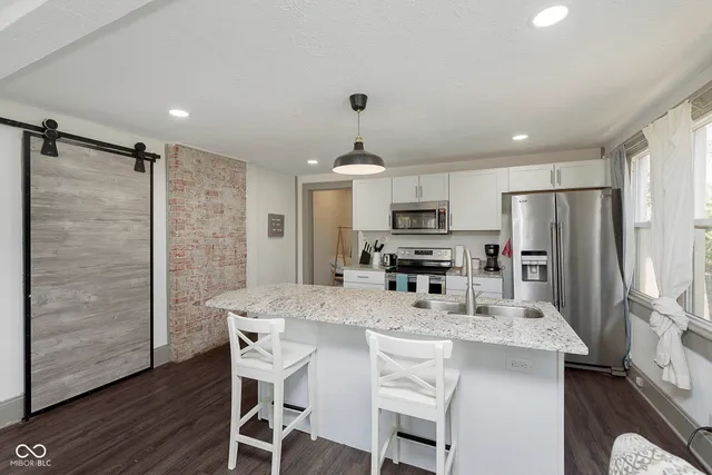 $1,825 | 2248 Nowland Avenue, Indianapolis, IN 46201