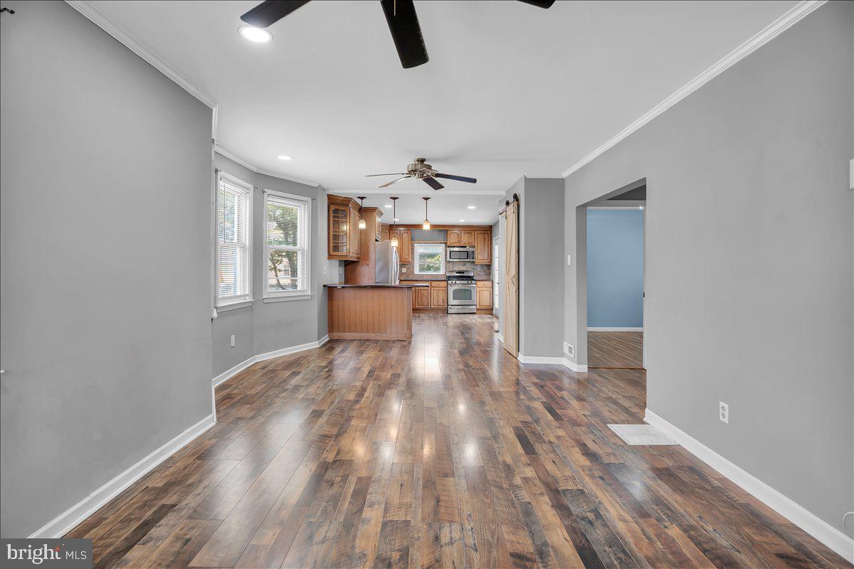 211 South Cedar Avenue Maple Shade, NJ 08052 - Photo 6 of 34 Open concept living room kitchen