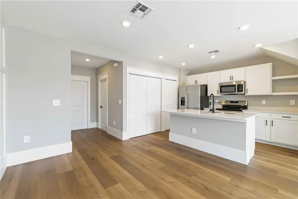 $2,500 | 14358 Lilac Sky Terrace, Bradenton, FL 34211