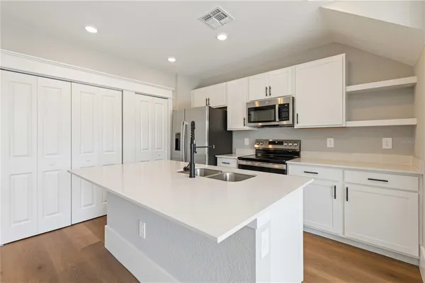 $2,500 | 14358 Lilac Sky Terrace, Bradenton, FL 34211