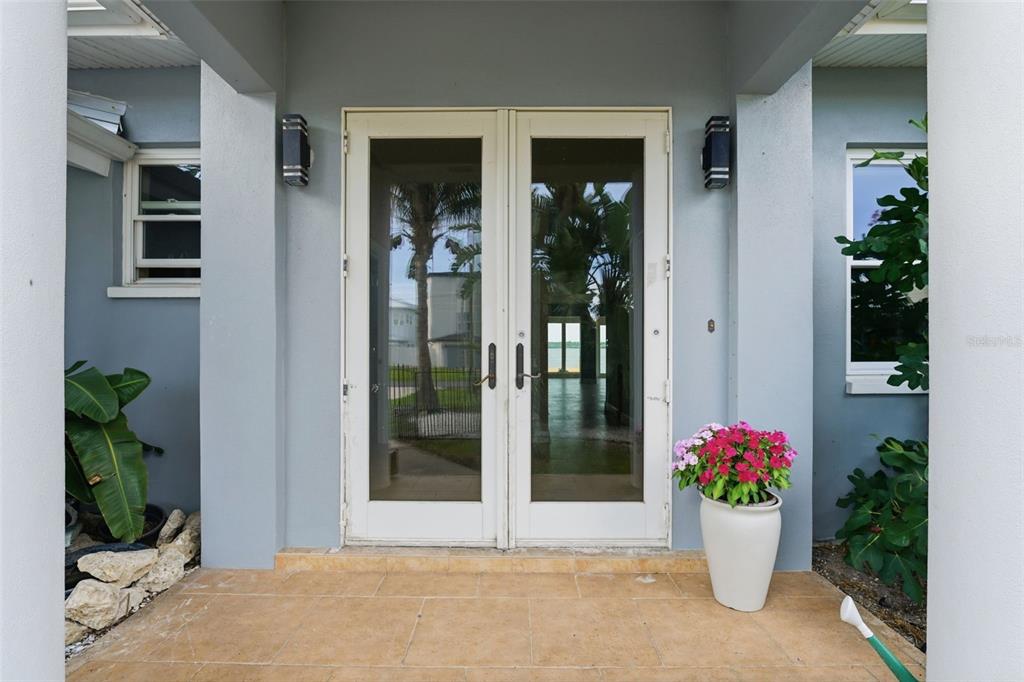 16115 4th Street East Redington Beach, FL 33708 - Photo 6 of 45