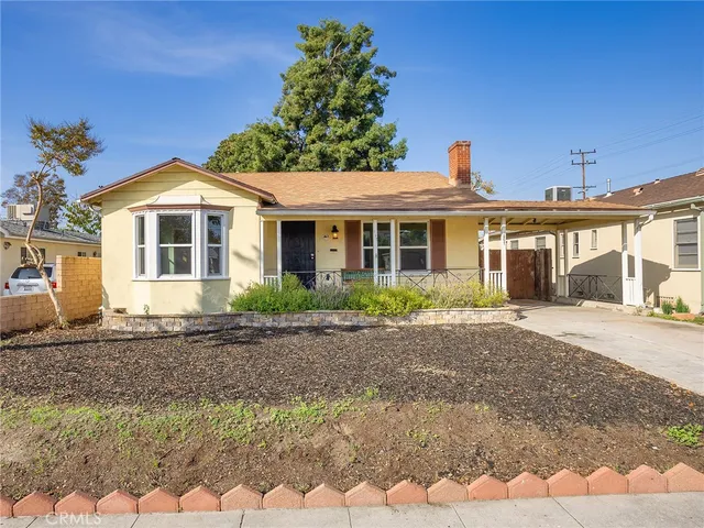 $899,998 | 207 West Ash Avenue, Burbank, CA 91502