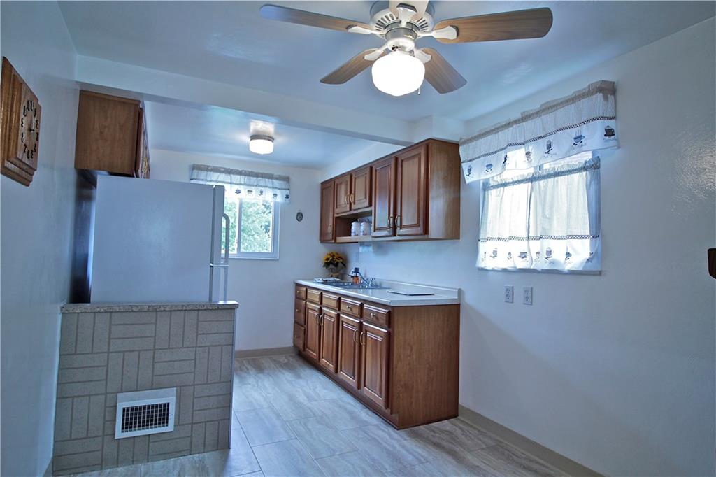 401 Pearce Road Pittsburgh, PA 15234 - Photo 5 of 20 View without the microwave stand