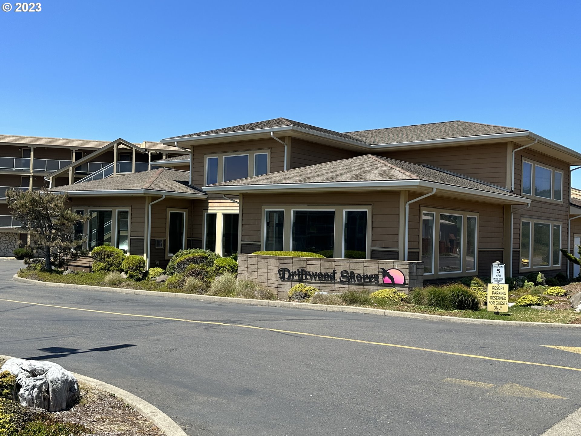 88416 1st Ave Unit 102  