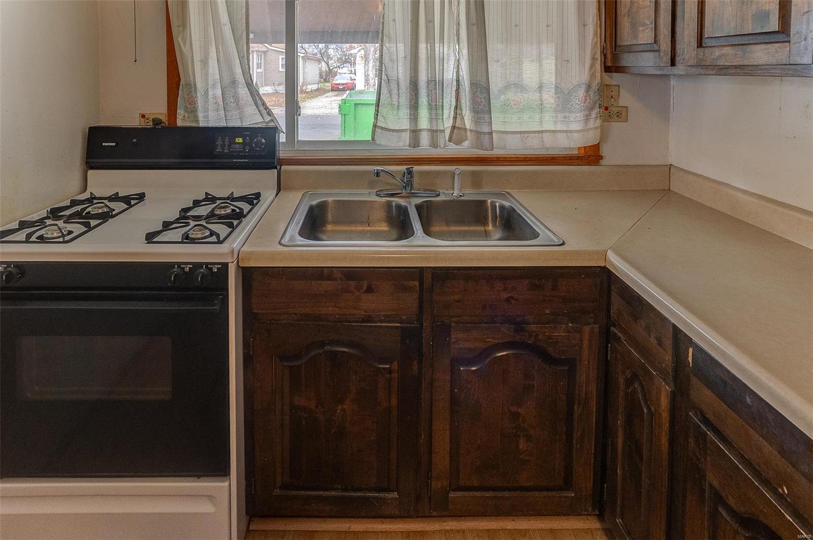 213 Walnut Street Roxana, IL 62084 - Photo 16 of 31