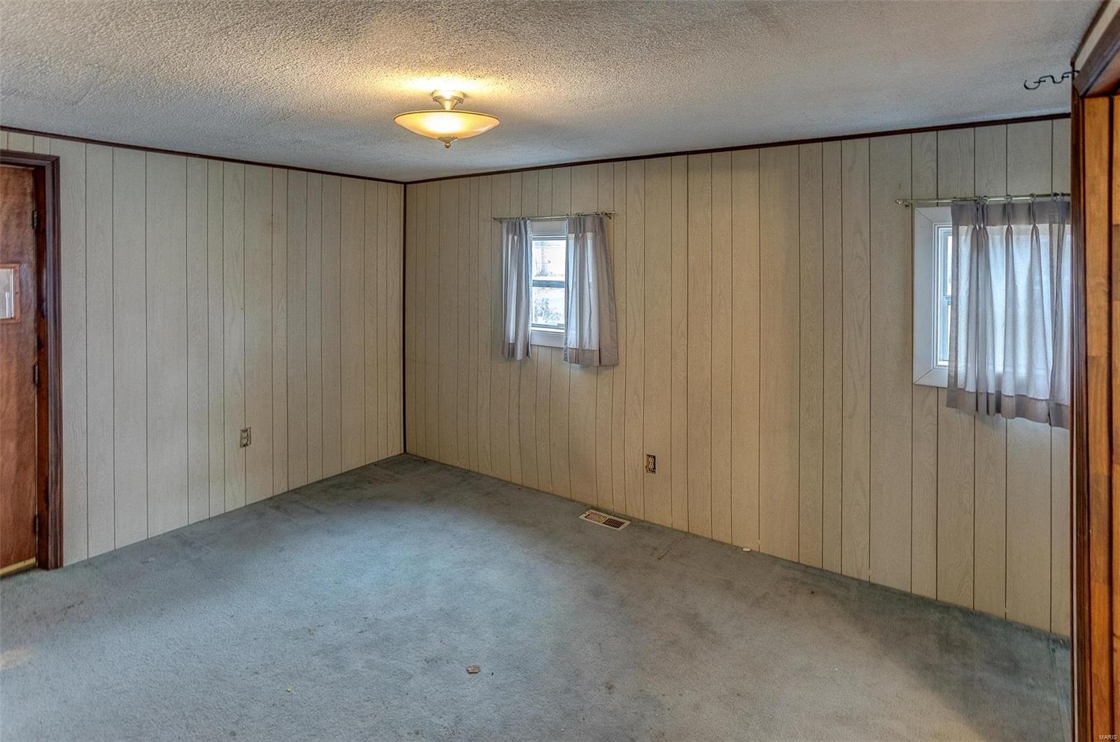 213 Walnut Street Roxana, IL 62084 - Photo 9 of 31