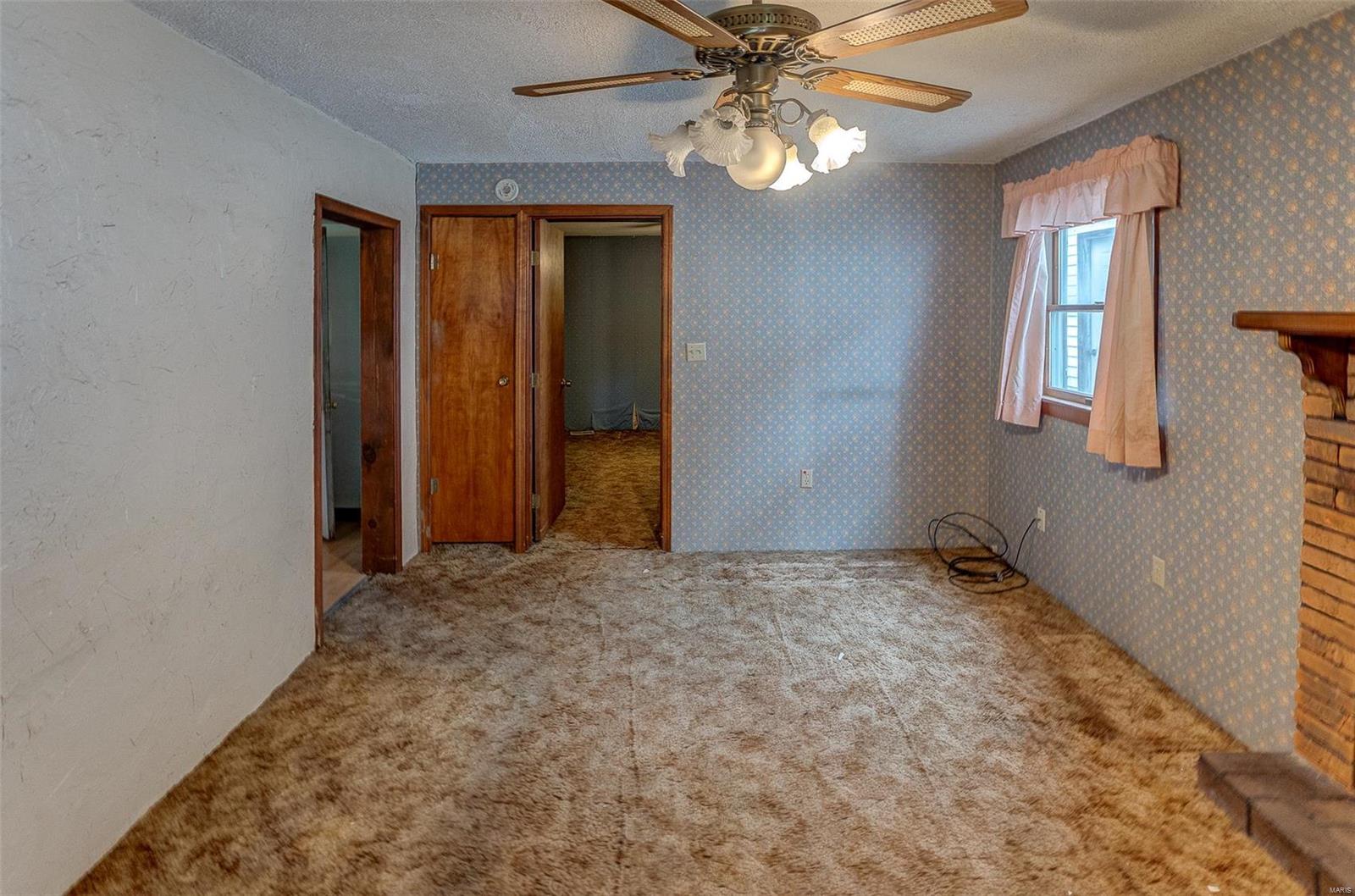 213 Walnut Street Roxana, IL 62084 - Photo 10 of 31