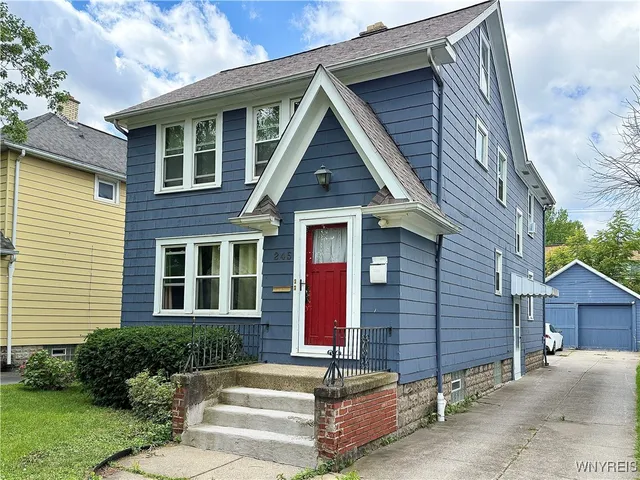 $1,350 | 245 Hamilton Drive, Amherst, NY 14226