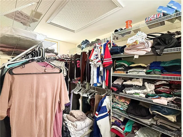 $1,350 | 245 Hamilton Drive, Amherst, NY 14226