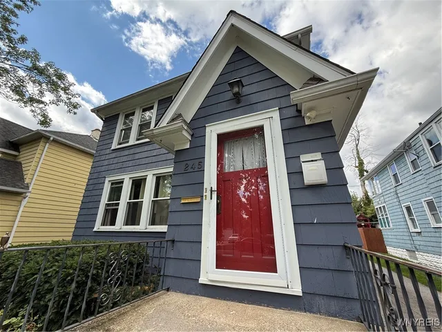 $1,350 | 245 Hamilton Drive, Amherst, NY 14226