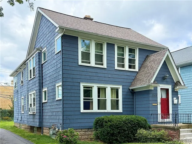 $1,350 | 245 Hamilton Drive, Amherst, NY 14226