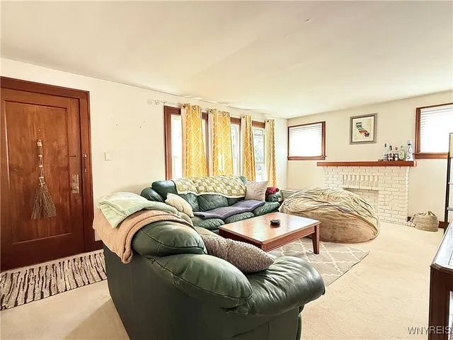 $1,350 | 245 Hamilton Drive, Amherst, NY 14226