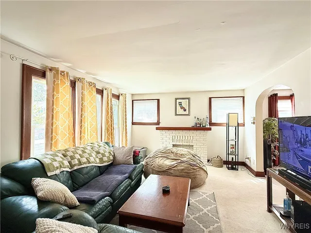 $1,350 | 245 Hamilton Drive, Amherst, NY 14226