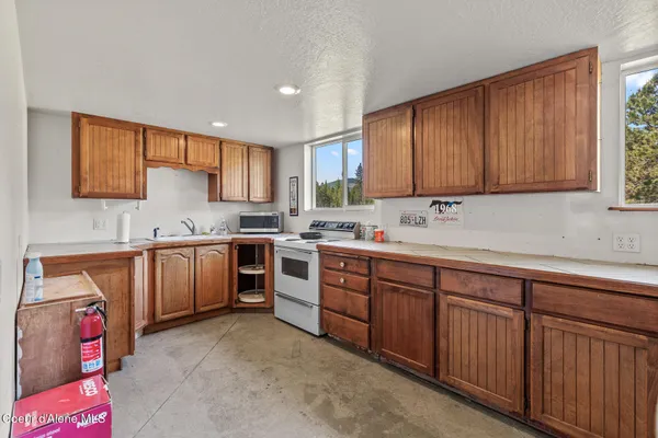 $2,560,000 | 26277 North Chevrolane Way, Rathdrum, ID 83858