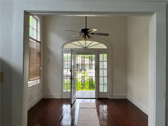 $1,150 | 6116 Royal Street, New Orleans, LA 70117