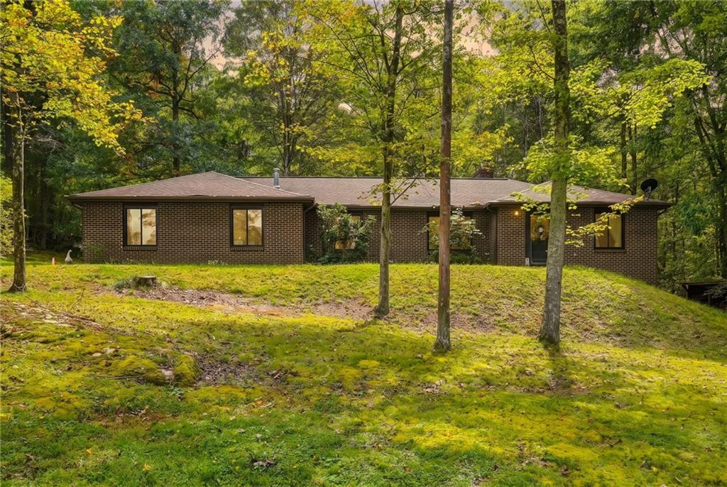 322 Fassinger Road Evans City, PA 16033 - Photo 1 of 18 Gallery Image 1