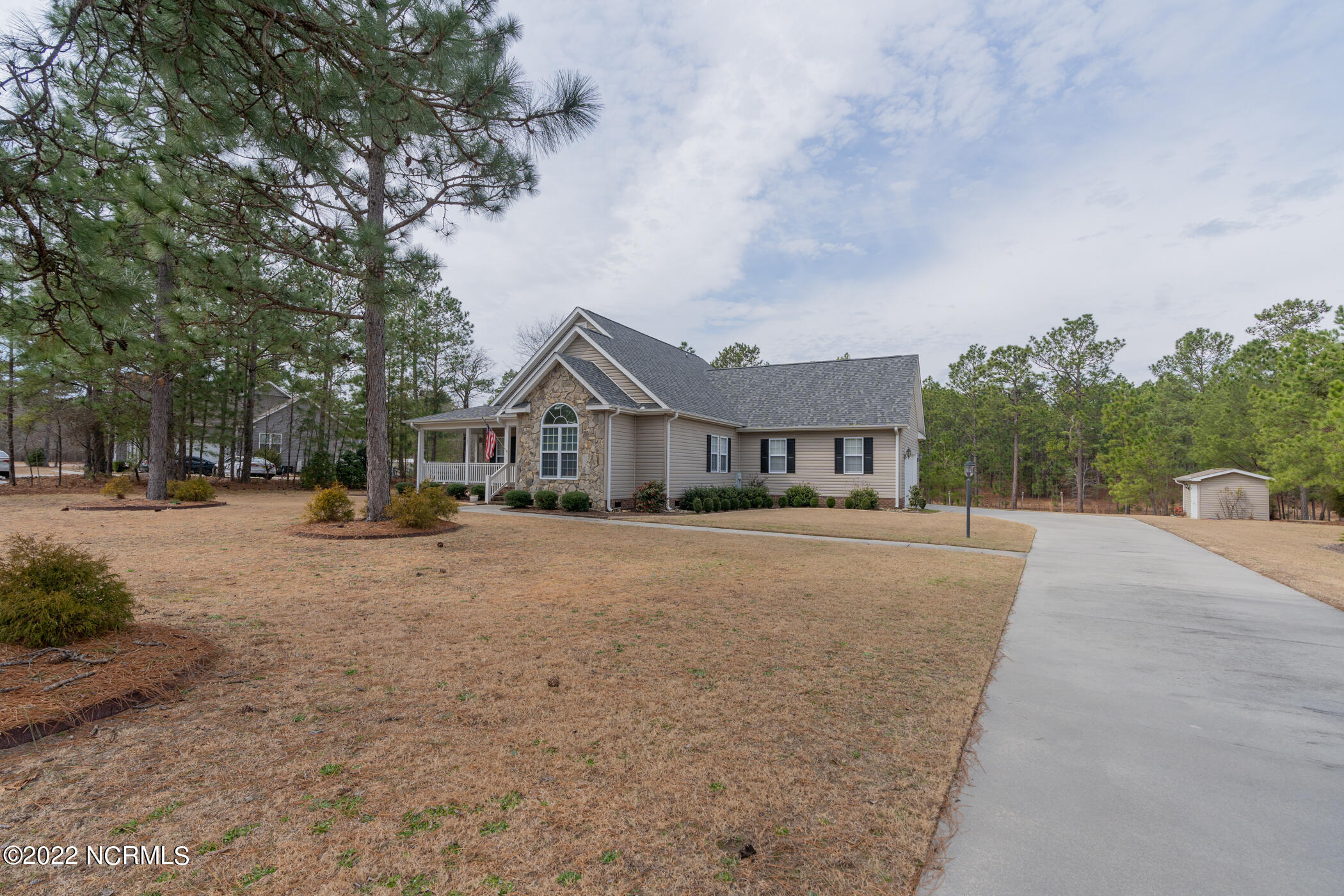 137 Glendale Drive Rockingham, NC 28379 - Photo 2 of 15 DSC09841