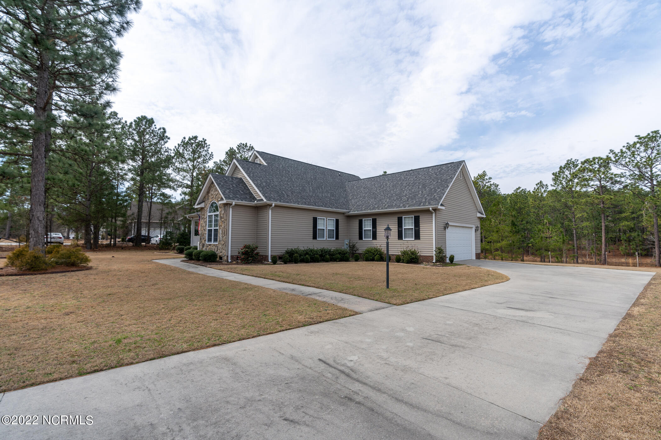 137 Glendale Drive Rockingham, NC 28379 - Photo 3 of 15 DSC09842