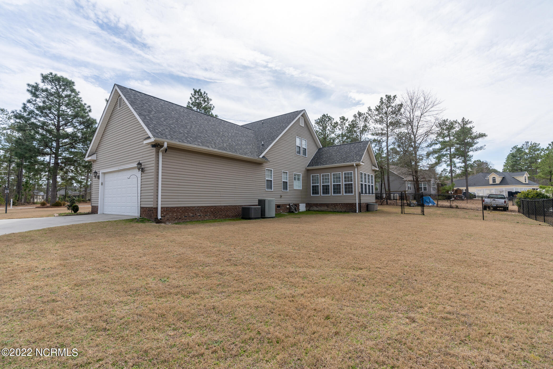 137 Glendale Drive Rockingham, NC 28379 - Photo 4 of 15 DSC09843