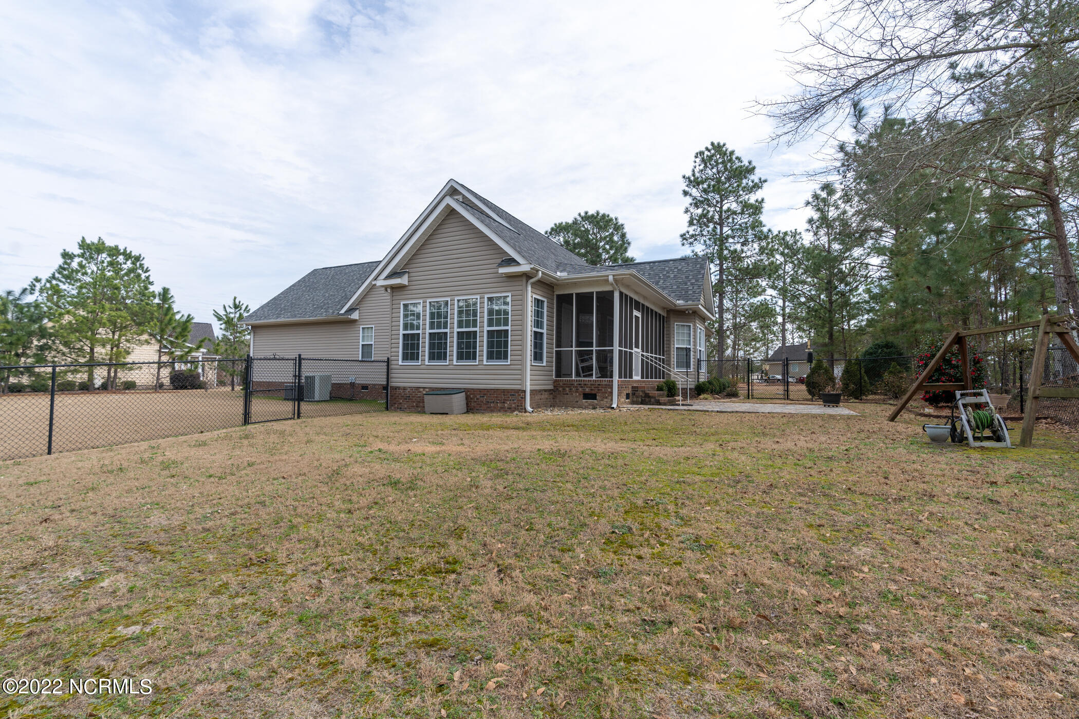 137 Glendale Drive Rockingham, NC 28379 - Photo 8 of 15 DSC09847