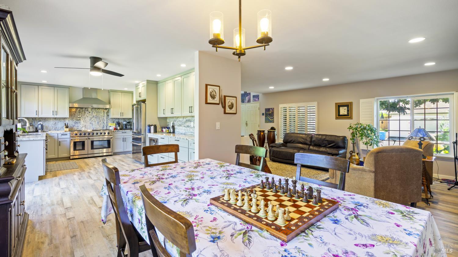 868 Holly Avenue Rohnert Park, CA 94928 - Photo 12 of 48