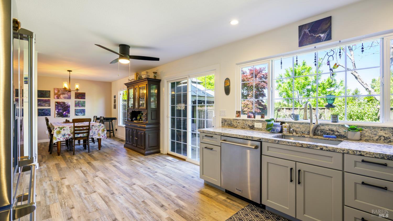 868 Holly Avenue Rohnert Park, CA 94928 - Photo 16 of 48