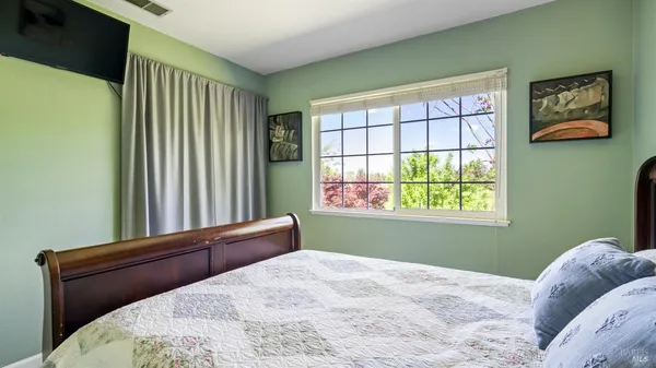 $929,900 | 868 Holly Avenue, Rohnert Park, CA 94928