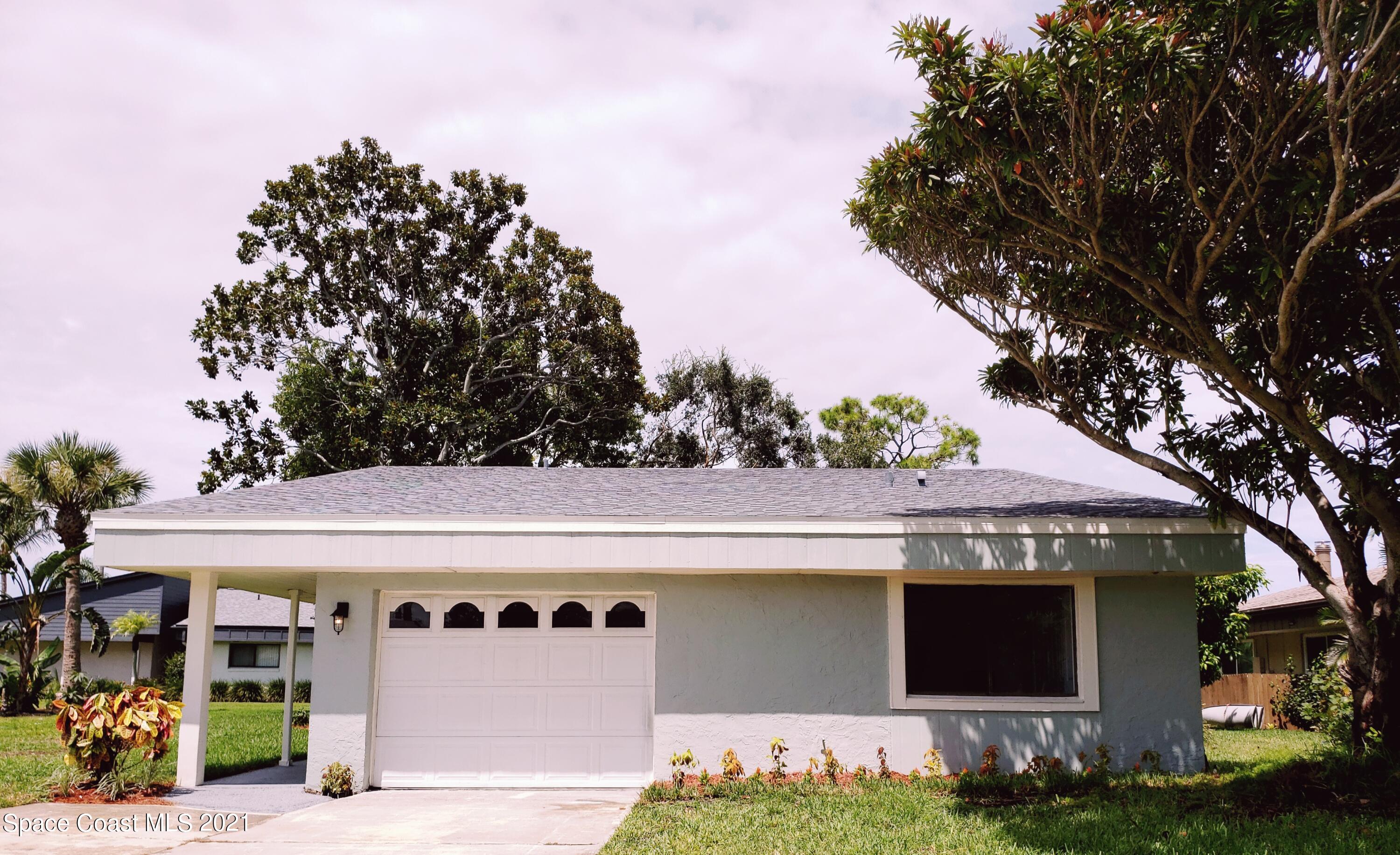 435 Myrtlewood Road Melbourne, FL 32940 - Photo 2 of 40 20210725_160830