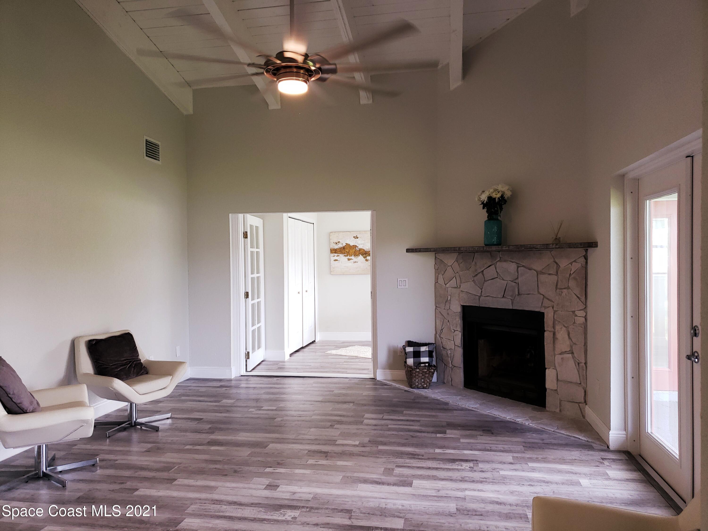 435 Myrtlewood Road Melbourne, FL 32940 - Photo 20 of 40 20210725_162206
