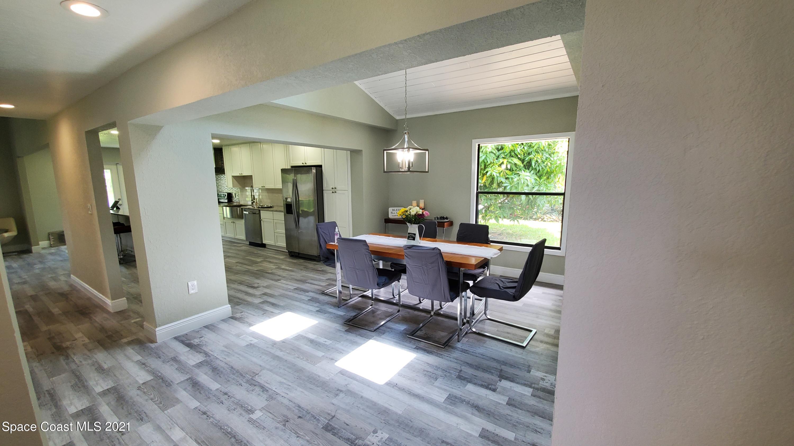 435 Myrtlewood Road Melbourne, FL 32940 - Photo 7 of 40 20210724_132146