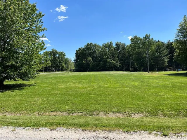 $30,000 | 0 Harbor Drive, Carlyle, IL 62231