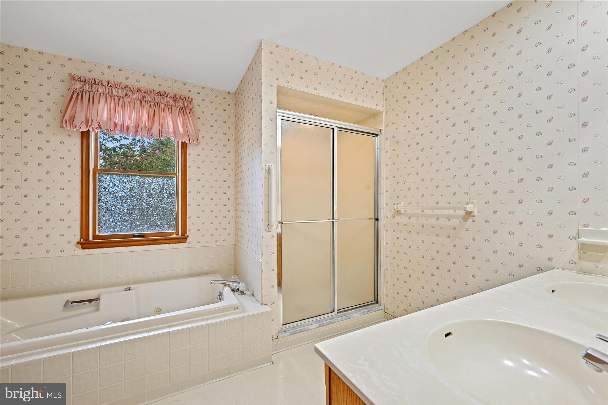 402 Bathurst Road Catonsville, MD 21228 - Photo 9 of 21 Gallery Image 9