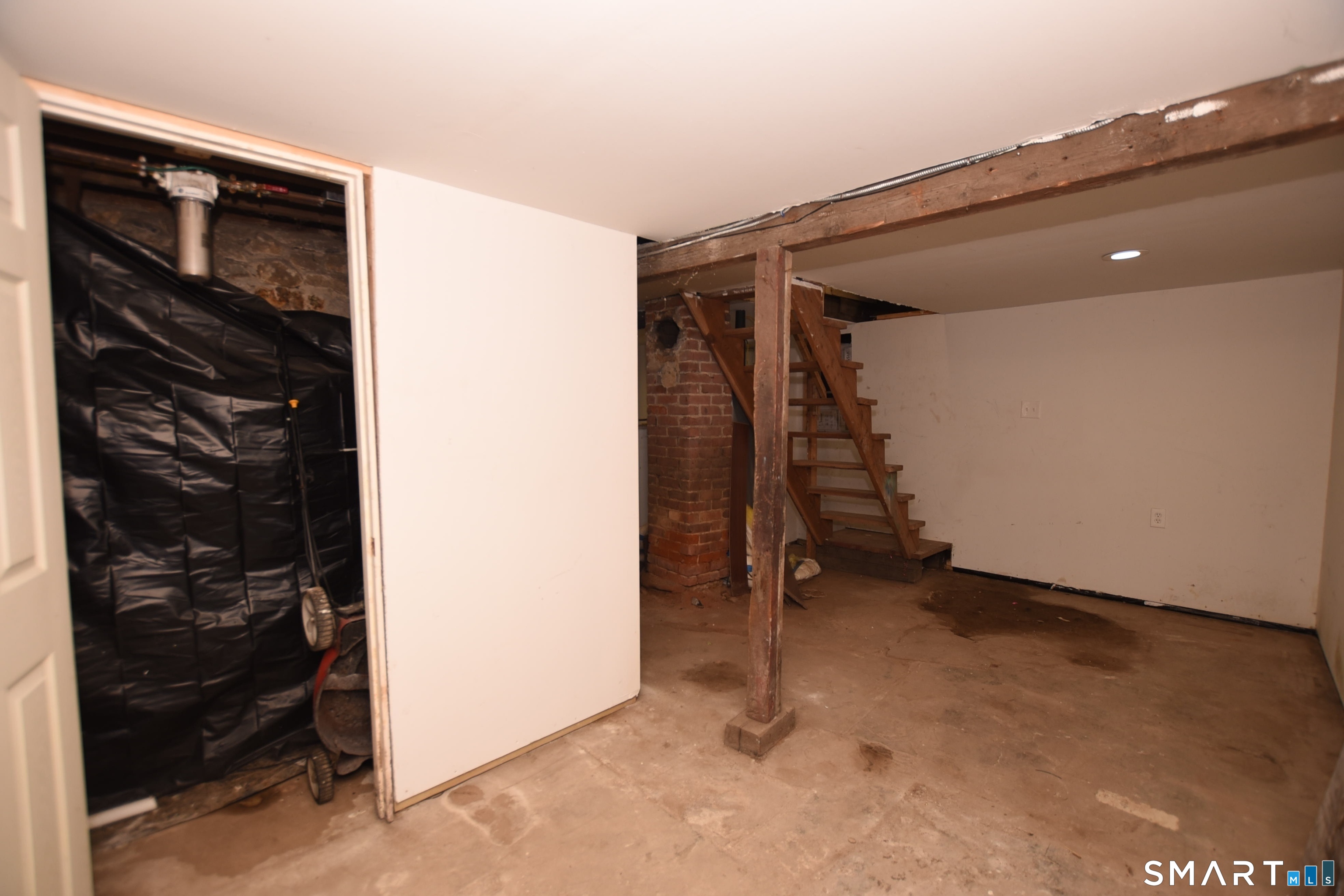 85 Stillson Road Waterbury, CT 06705 - Photo 34 of 34