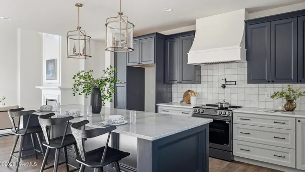 $915,000 | 160 Sugar Sand Lane, West End, NC 27376