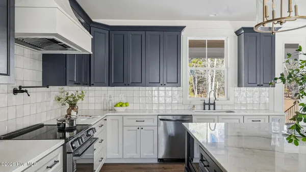 $915,000 | 160 Sugar Sand Lane, West End, NC 27376