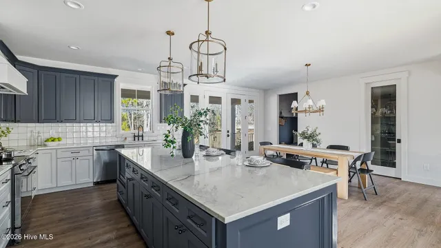 $915,000 | 160 Sugar Sand Lane, West End, NC 27376