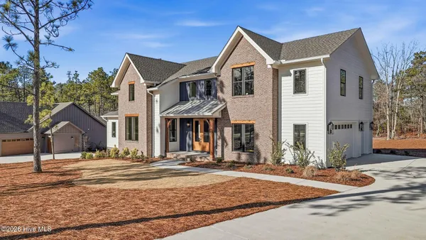 $915,000 | 160 Sugar Sand Lane, West End, NC 27376