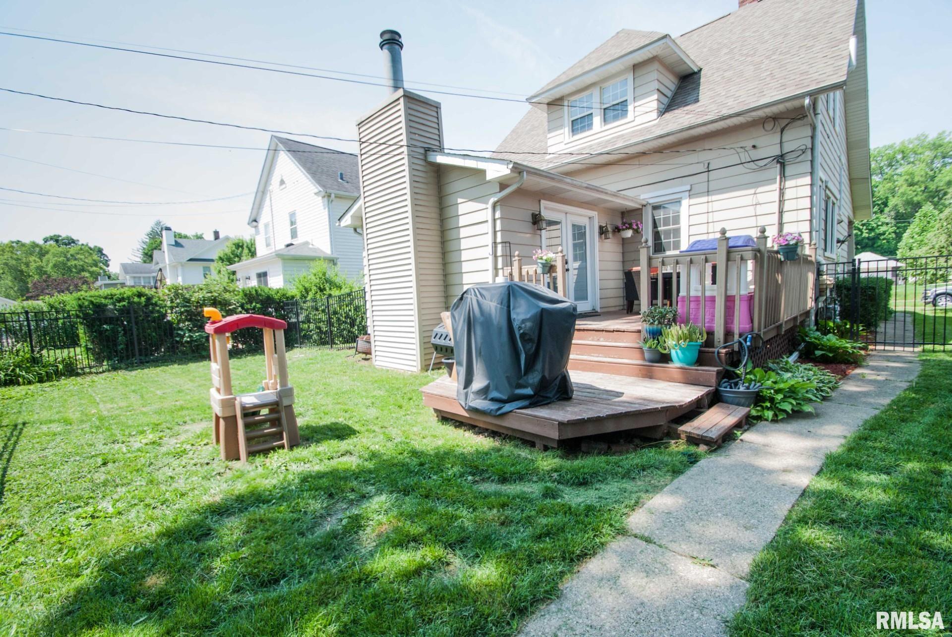 2326 13th Street Moline, IL 61265 - Photo 17 of 18 Gallery Image 17