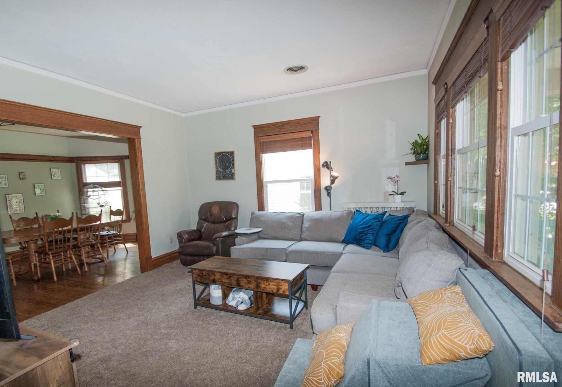 2326 13th Street Moline, IL 61265 - Photo 4 of 18 Gallery Image 4