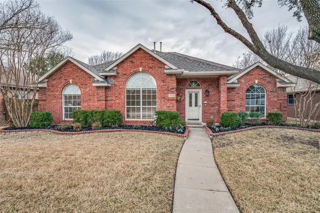 $449,900 | 2712 Cheverny Drive, McKinney, TX 75070